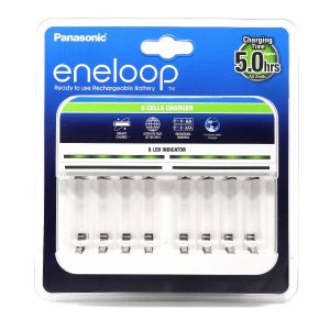 Carregador Panasonic eneloop BQ-CC63 para 8x pilhas recarregveis NiMH AA, AAA